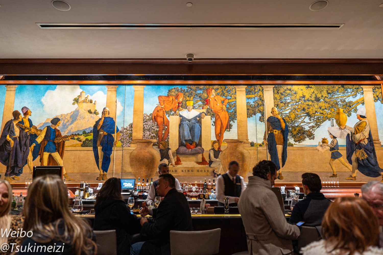 2500 USD++Table 55@ŦԼKing Cole Bar