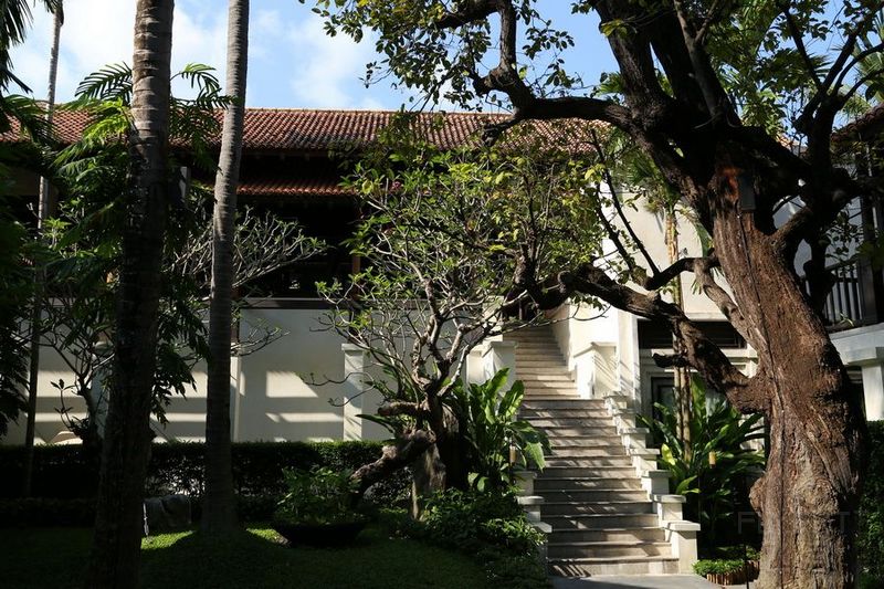 Koh Samui--Le Meridien Koh Samui Resort and Spa Courtyard (9).JPG