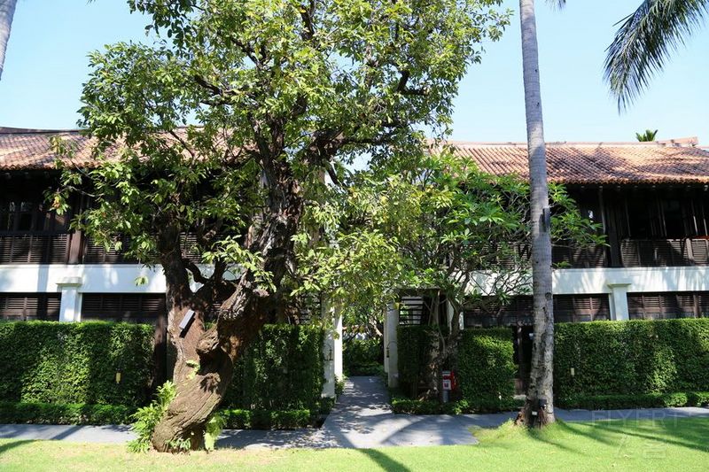 Koh Samui--Le Meridien Koh Samui Resort and Spa Courtyard (2).JPG