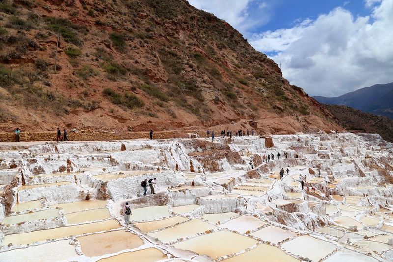 Sacred Valley--Salinas de Maras (22).JPG