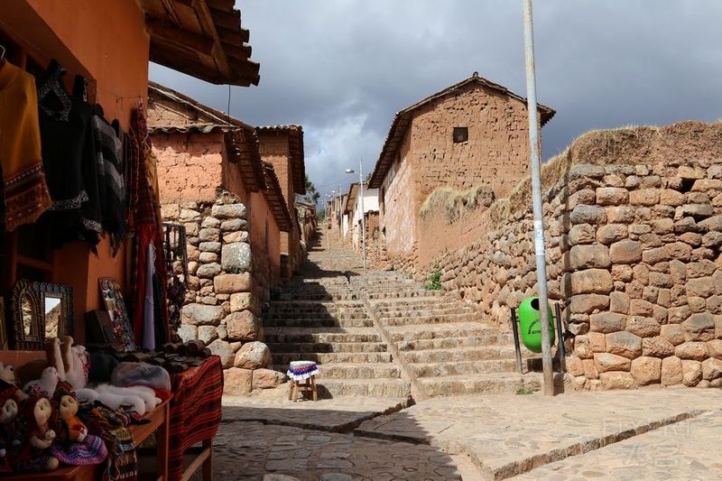 Sacred Valley--Chinchero (1).JPG