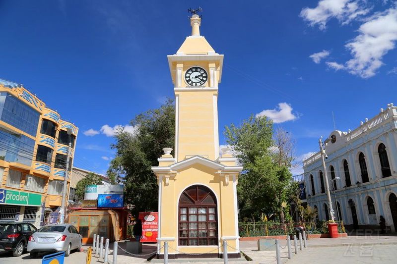 Uyuni Downtown (1).JPG