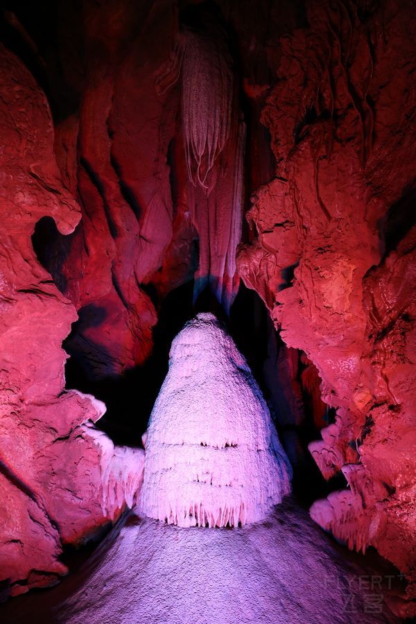 Virginia--Shenandoah Cavern (67).JPG