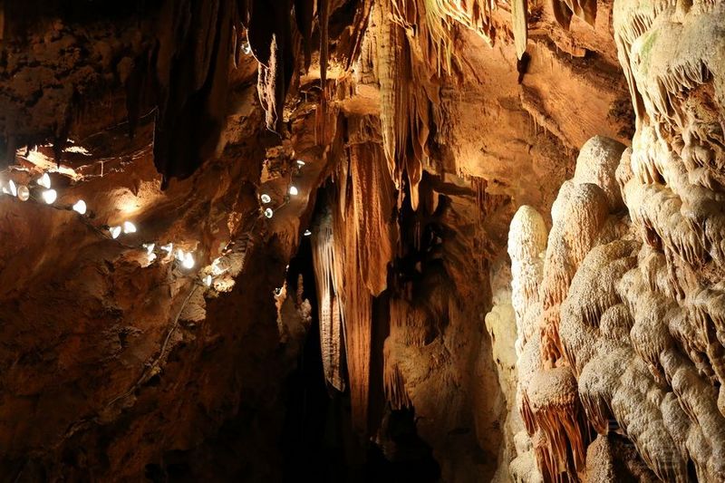 Virginia--Shenandoah Cavern (22).JPG