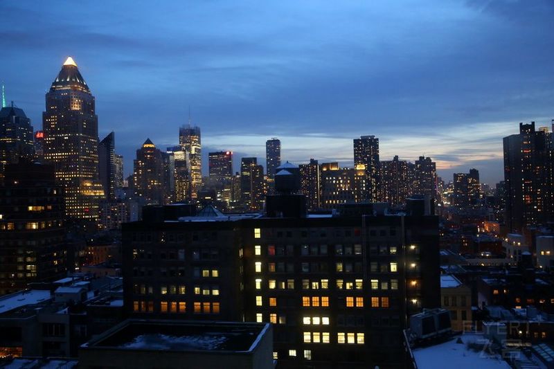 New York--Holiday Inn Midtown--Guestroom View (11).JPG