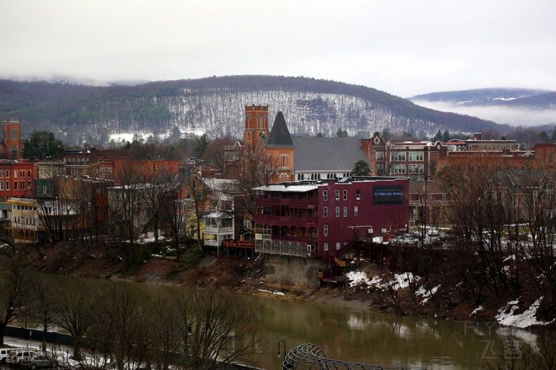 Binghamton--Doubletree by Hilton Binghamton Guestroom View (3).JPG