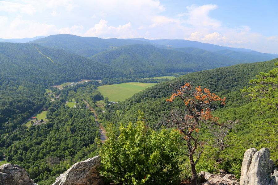 ݣɭסջ   ĩСSeneca RockDans Mountains