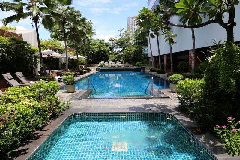 Bangkok--JW Marriott Bangkok Hotel Fitness Center Pool (10).JPG