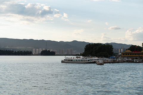 y-164.JPG