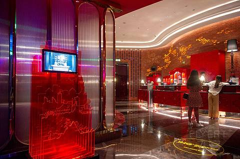 #飞客11周年#比夜店更酷炫，比酒店更新潮，上海虹桥英迪格成商务区里的另类