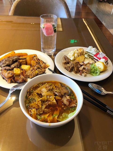 #飞客11周年#【成都JW万豪】行政房+套房丨酒廊依旧惊艳