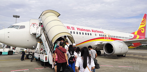 “嗨游自贸港”主题航班HU7240杭州--三亚触发曾经现在与未来
