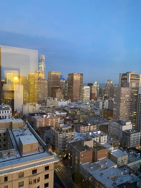 21pics/年初旧金山洲际Mark Hopkins单卧套房入住