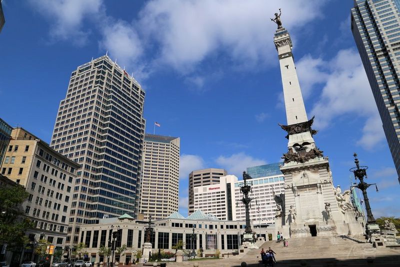 Indianapolis--Downtown Soldiers and Sailors Monument (2).JPG