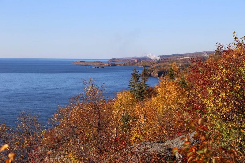 Minnesota--Tettegouche State Park--Palisade Head (2).JPG