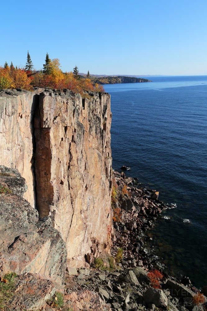 Minnesota--Tettegouche State Park--Palisade Head (3).JPG