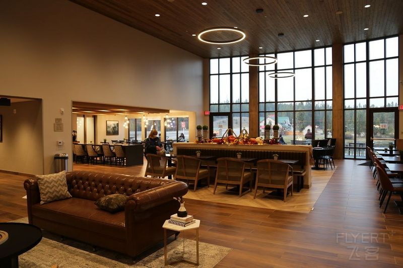 Idaho--SpringHill Suites by Marriott Island Park Yellowstone Lobby (2).JPG
