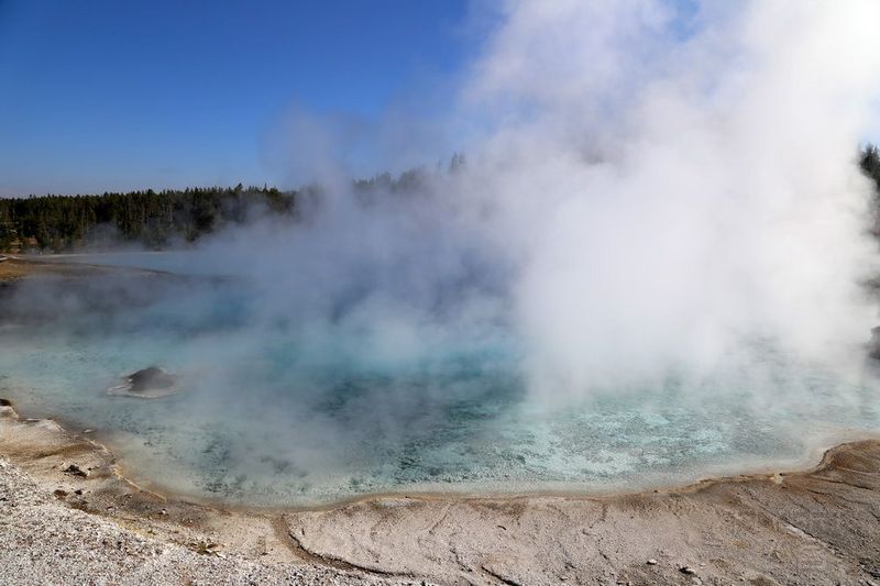 Wyoming--Yellowstone National Park--Midway Geyser Basin (23).JPG