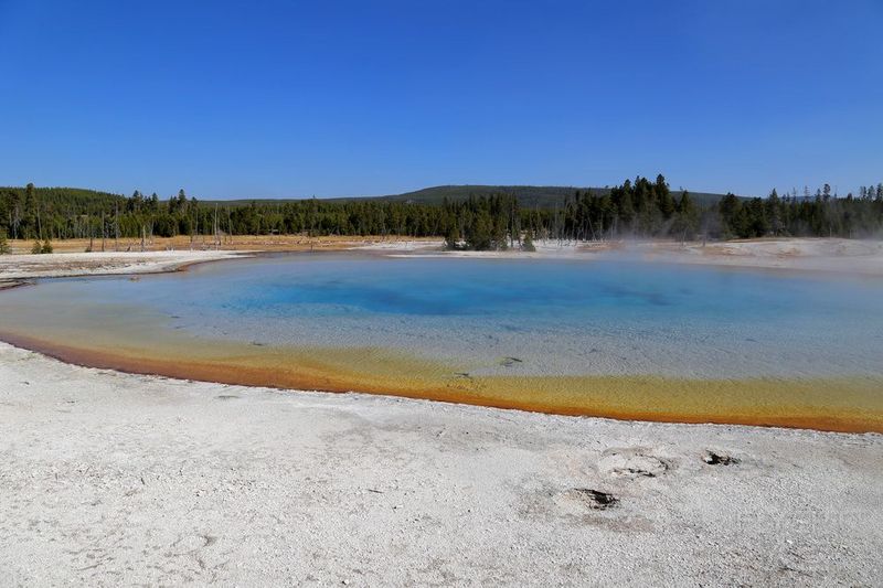 Wyoming--Yellowstone National Park--Black Sand Basin (9).JPG