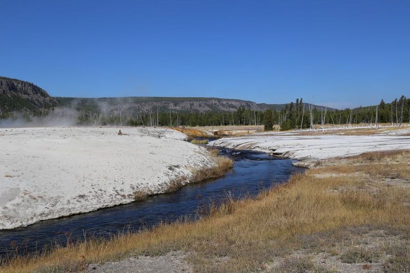 Wyoming--Yellowstone National Park--Black Sand Basin (2).JPG