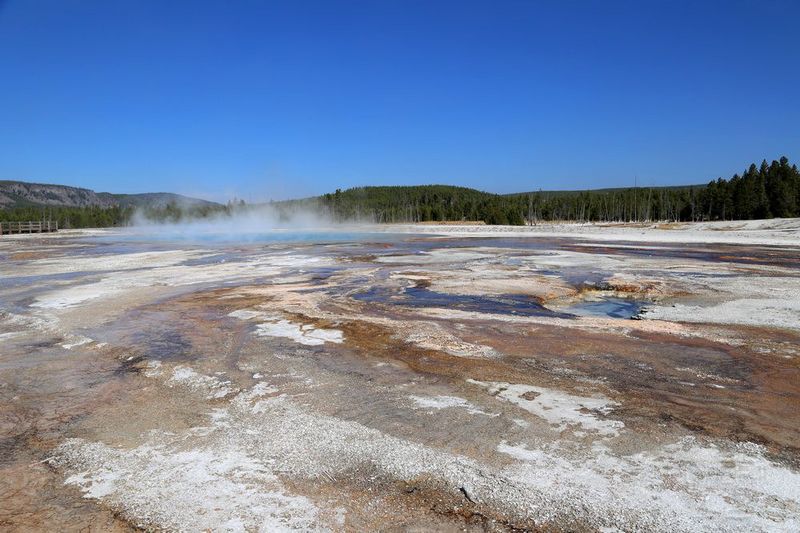 Wyoming--Yellowstone National Park--Black Sand Basin (7).JPG