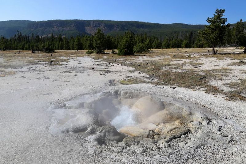 Wyoming--Yellowstone National Park--Biscuit Basin (68).JPG