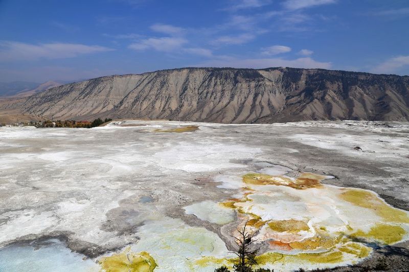 Wyoming--Yellowstone National Park--Mammoth Hot Spring (2).JPG