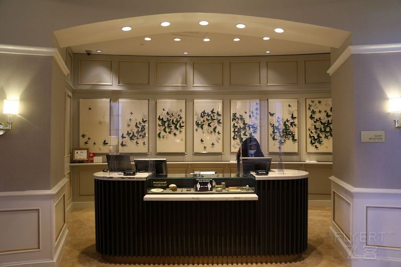 North Carolina--Charlotte--The Ballantyne a Luxury Collection Hotel Lobby (8).JPG