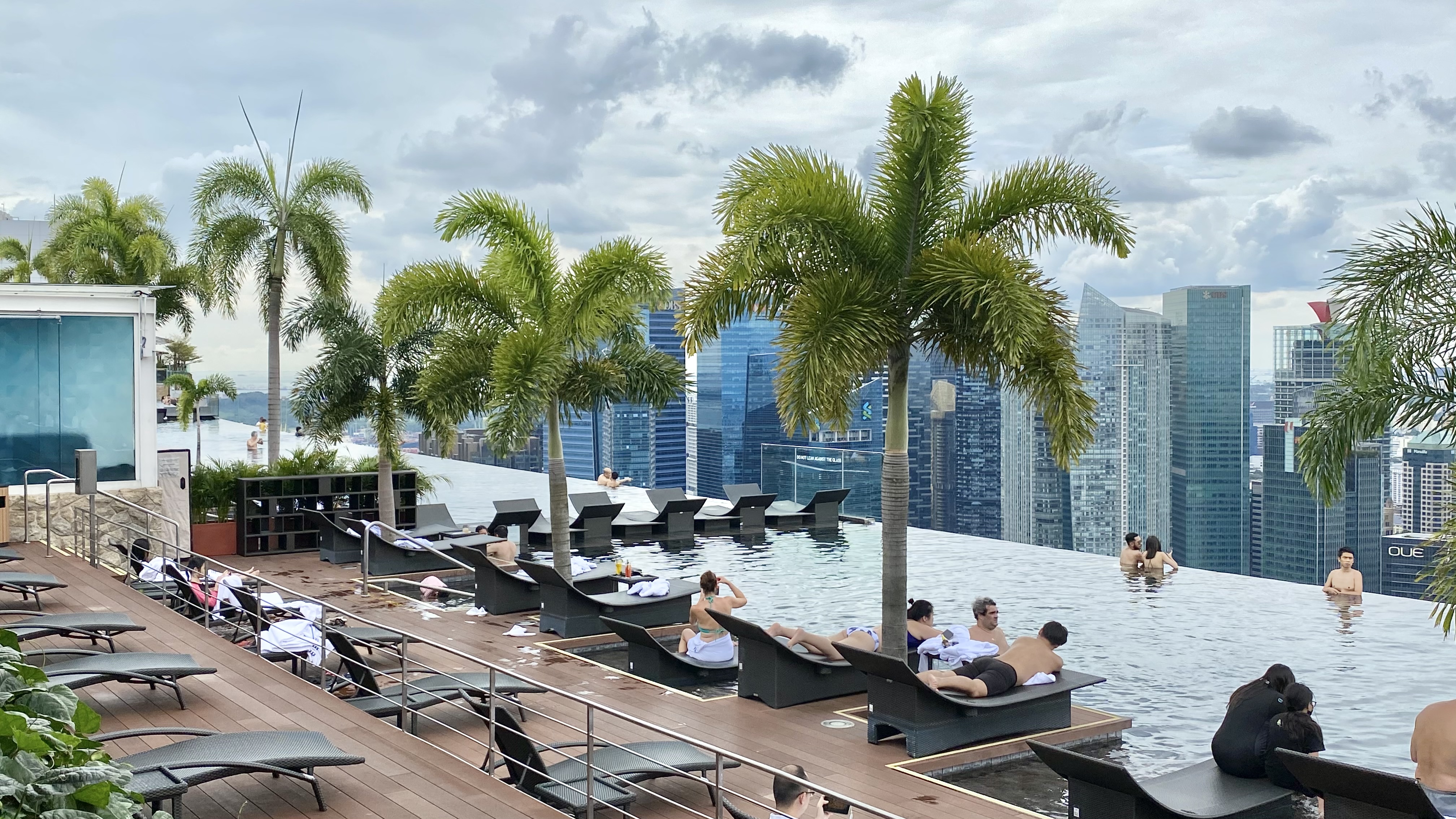 最经典无边泳池新加坡滨海湾金沙酒店marinabaysandssingapore