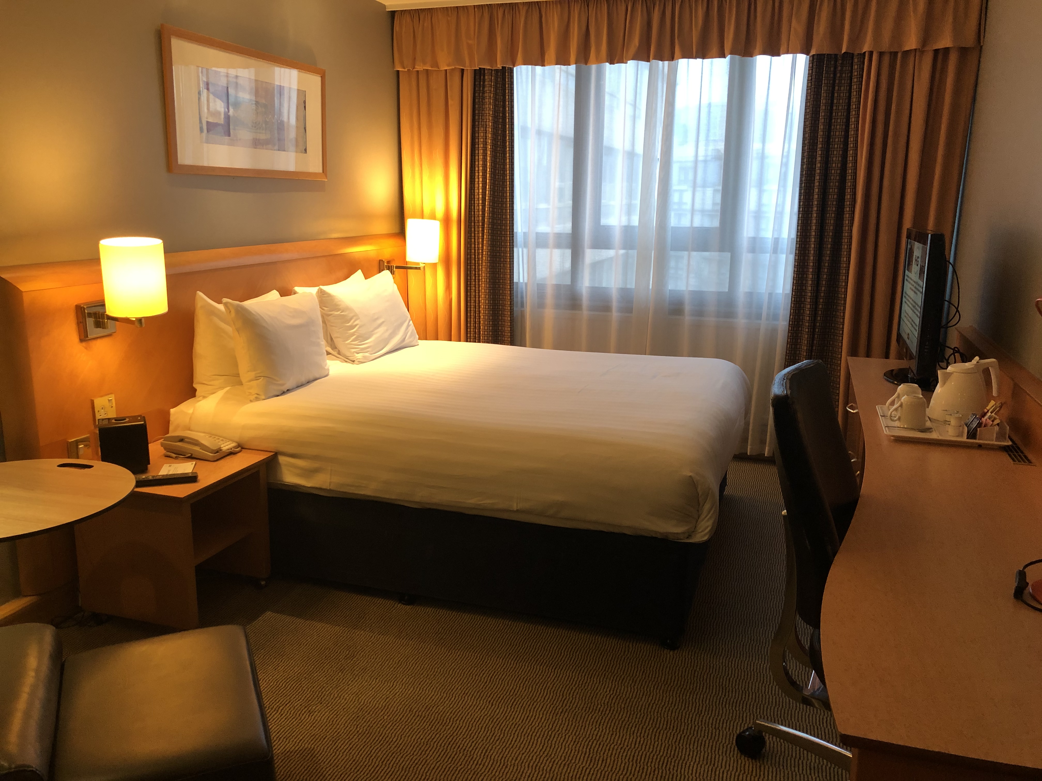 Holiday Inn London Kensington Forum | ׶ؿ̳վƵ