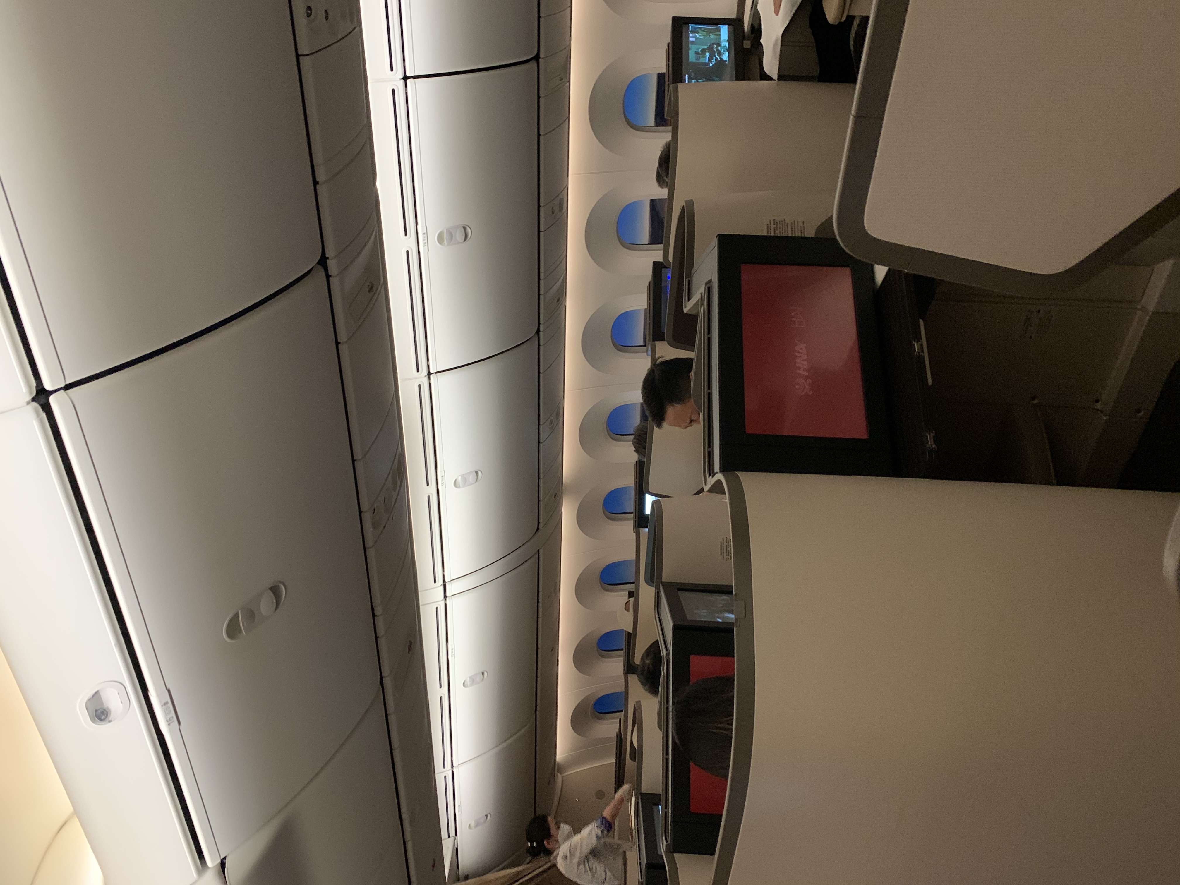 һ HU7601 