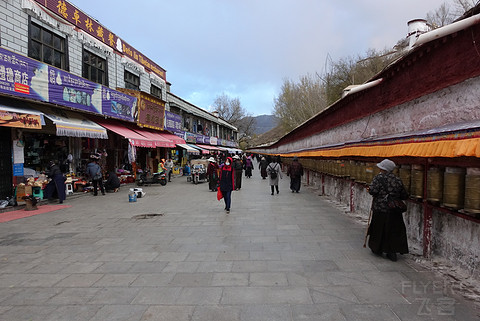 东航随心飞--拉萨圣地天堂洲际大饭店（布达拉宫，大昭寺，八廓街）