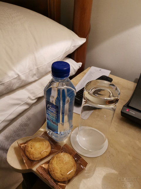 小蛮腰你好  广州丽思卡尔顿尊贵塔景房入住贴