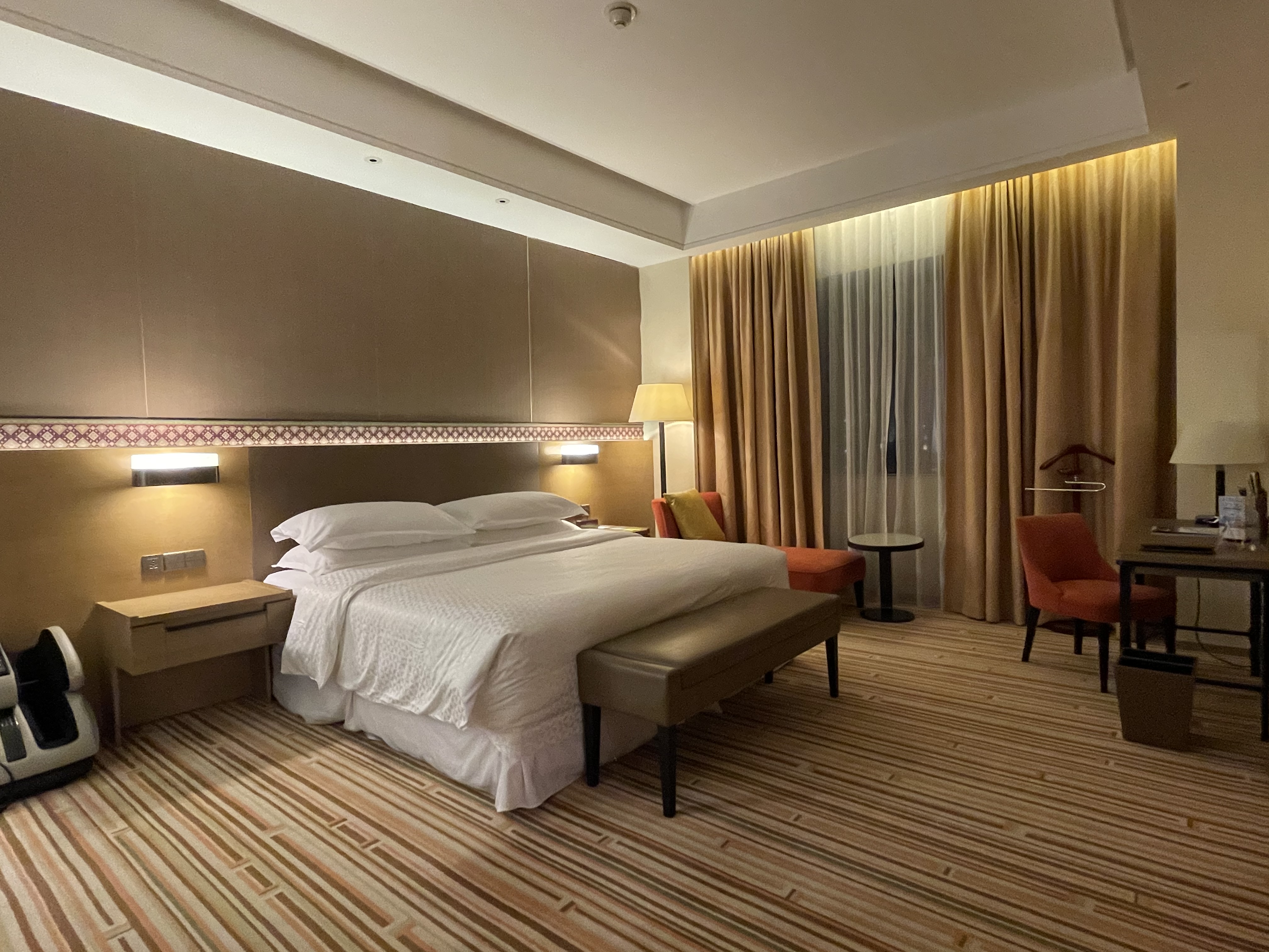 ָϲ  FOUR POINTS by sheraton