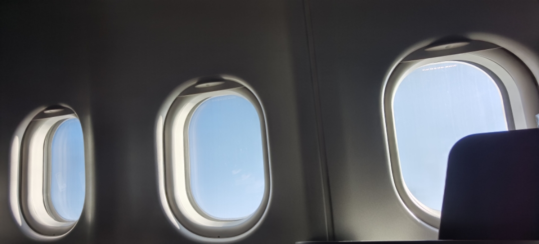 -ɶ 330