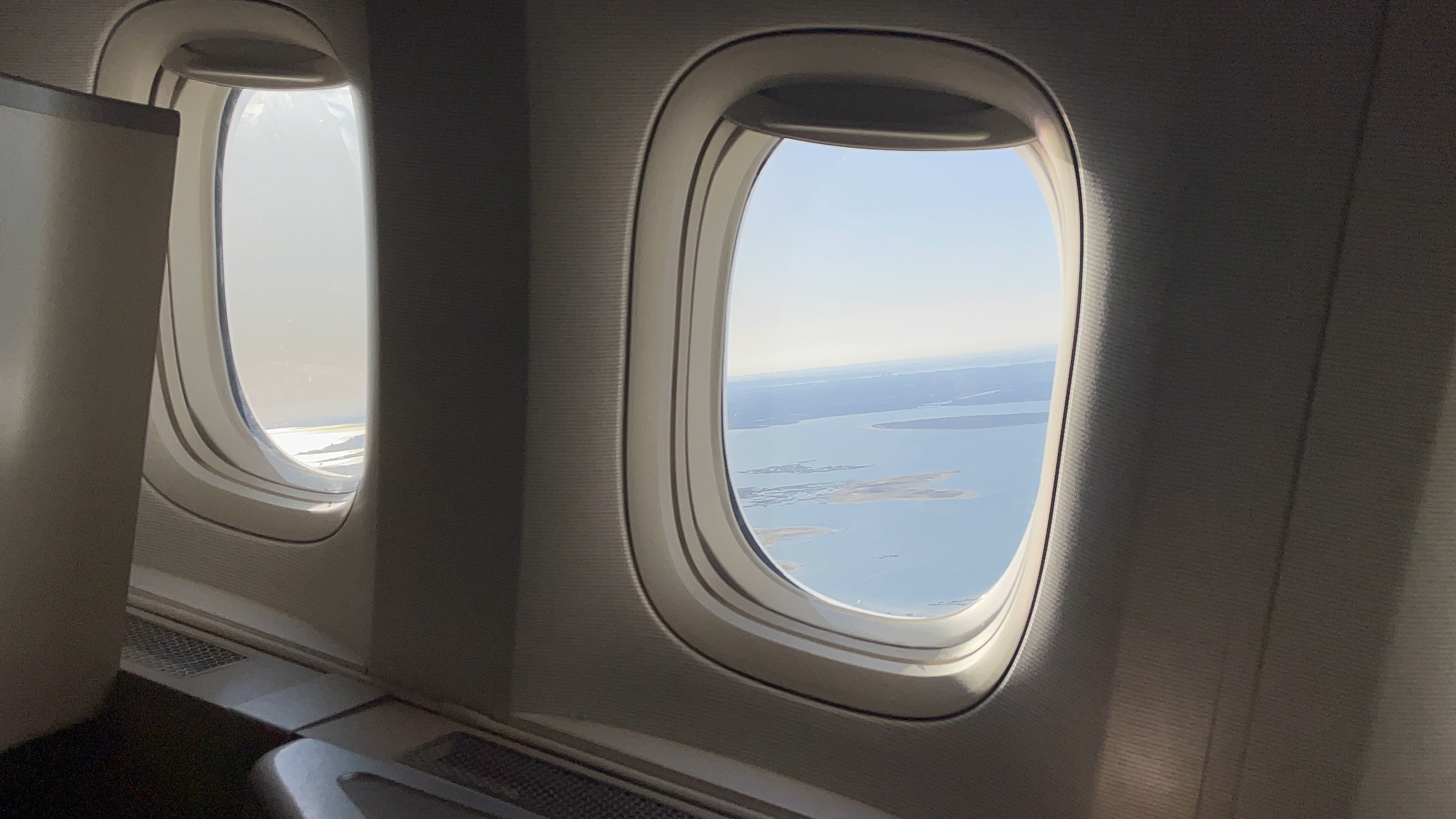 ʱһ룬һˡMU588 JFK-PVG ڼ湫շб