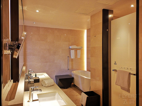 155946OBdnmMNfI9uXg5On.jpg 155946OBdnmMNfI9uXg5On.jpg