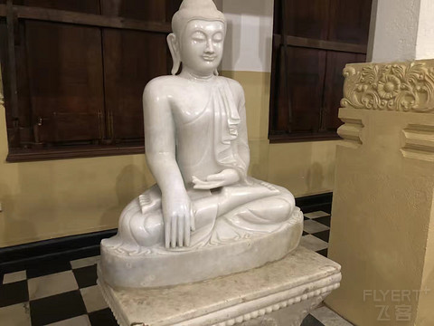 以前正常日子的飞行记录 一个人的斯里兰卡游 回程遇到最严安检 第一次搭乘**33L