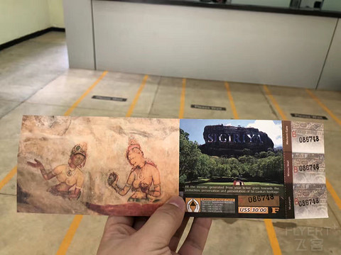 以前正常日子的飞行记录 一个人的斯里兰卡游 回程遇到最严安检 第一次搭乘**33L