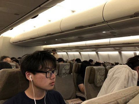 以前正常日子的飞行记录 一个人的斯里兰卡游 回程遇到最严安检 第一次搭乘**33L