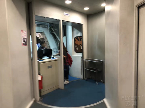 以前正常日子的飞行记录 一个人的斯里兰卡游 回程遇到最严安检 第一次搭乘**33L