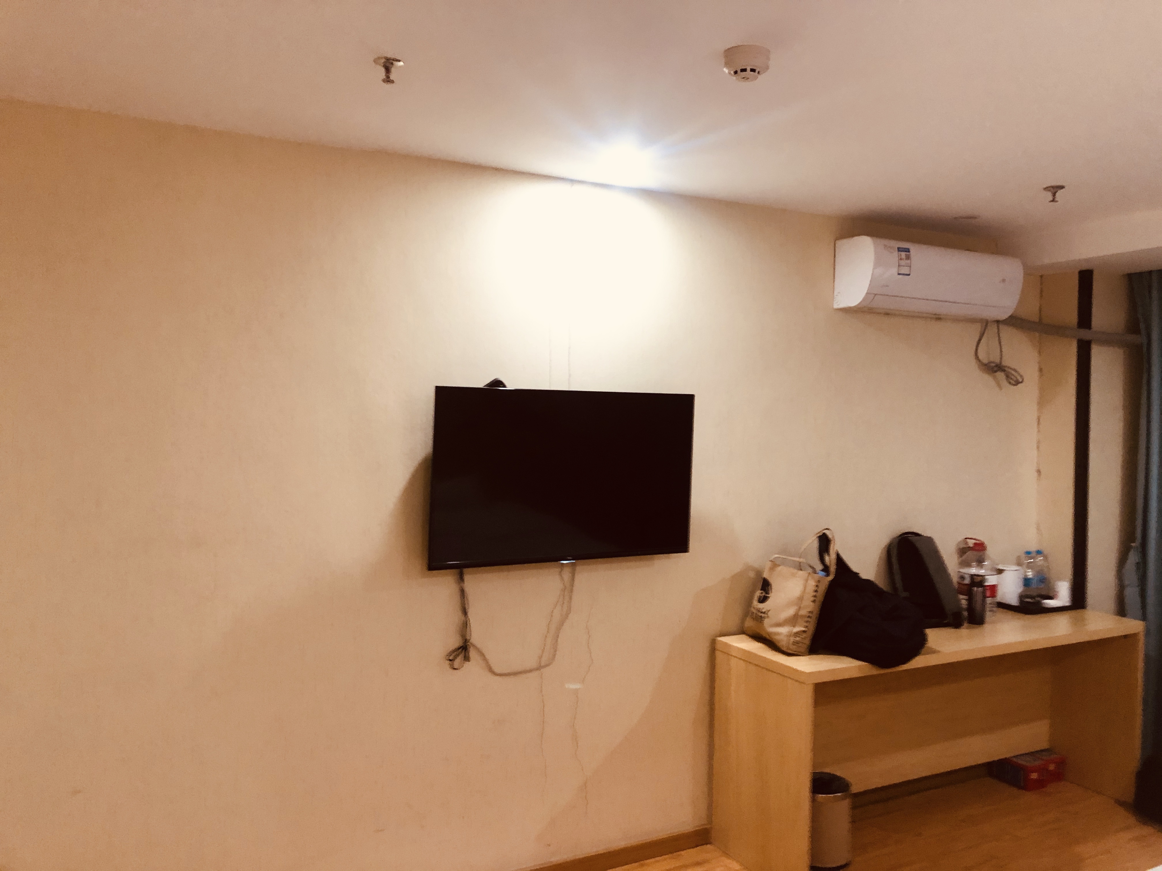 ɾƵꡤ³пѷ㳡СȪ· Pie Hotel
