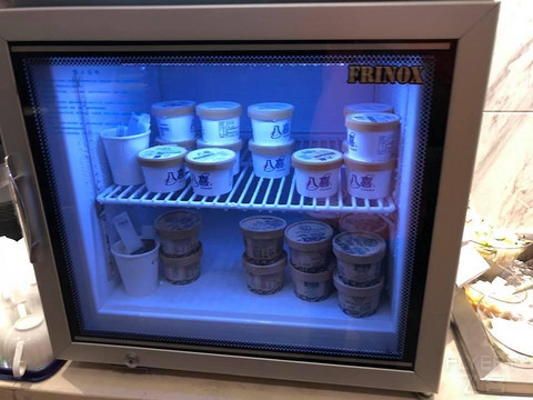 以前的简单记录 第一次经历航班长时间延误 搭乘**国内头等舱由武汉前往杭州