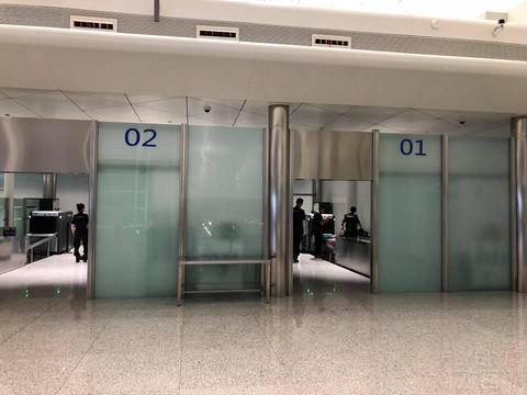 以前的简单记录 第一次经历航班长时间延误 搭乘**国内头等舱由武汉前往杭州