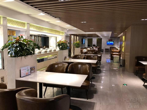 以前的简单记录 第一次经历航班长时间延误 搭乘**国内头等舱由武汉前往杭州