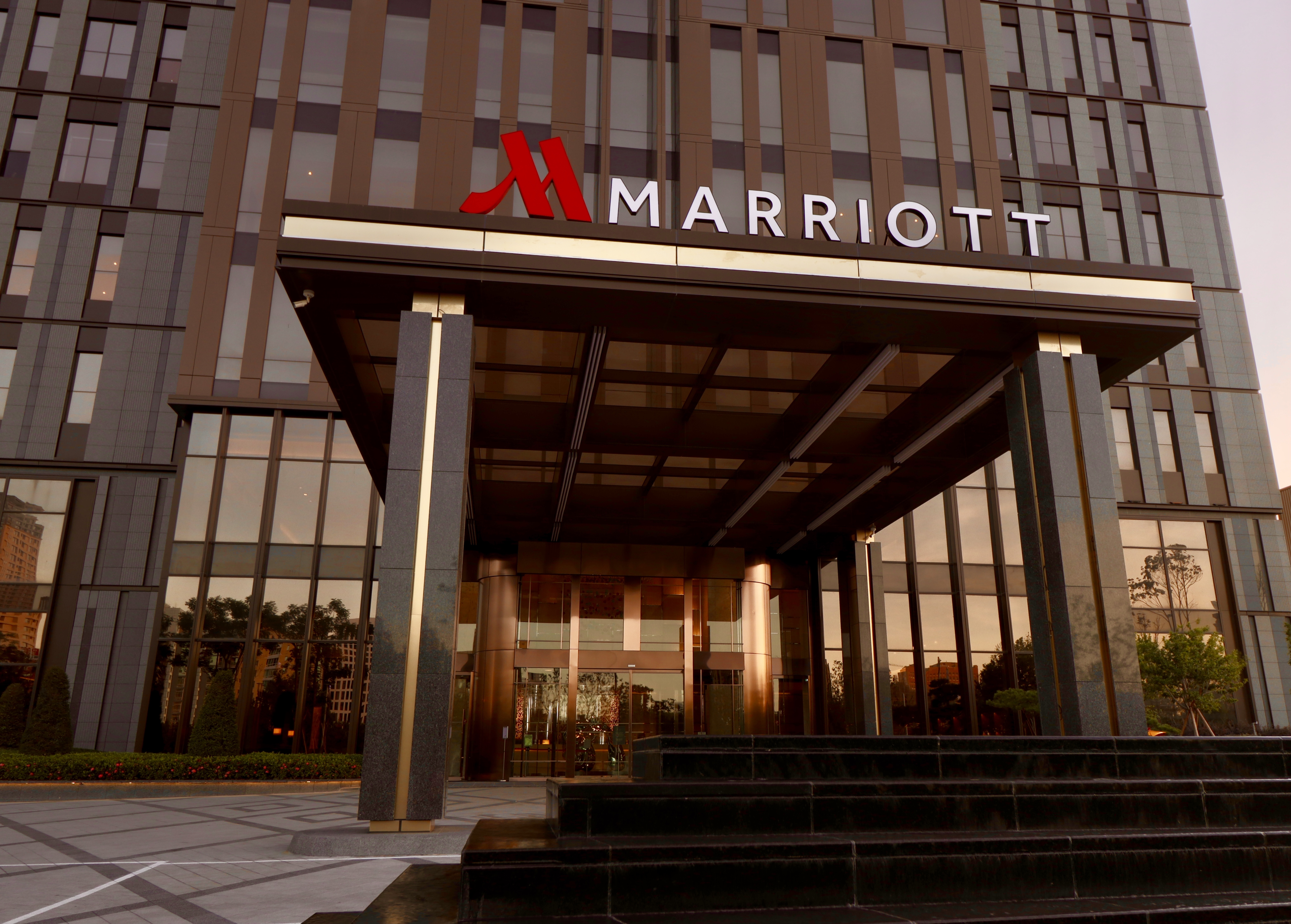 녶ۡ_׼f¾ƵꡪMarriott Kaohsiung ^s׷_