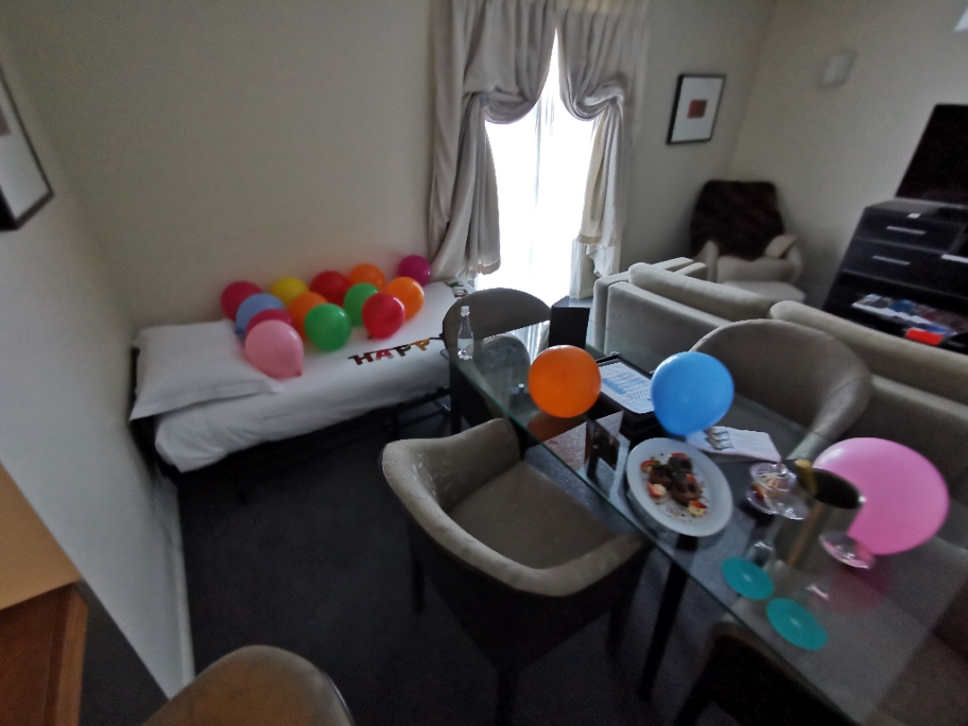 ʺJunior Suite 