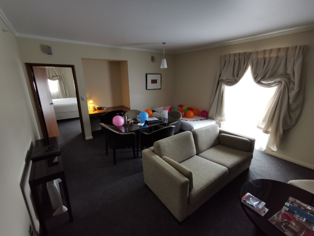 ʺJunior Suite 