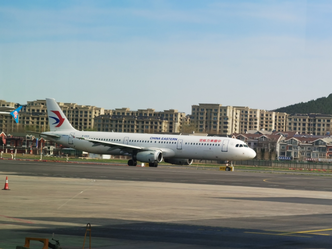 [2021м¼3] DLC-YNT GS6433  E195 
