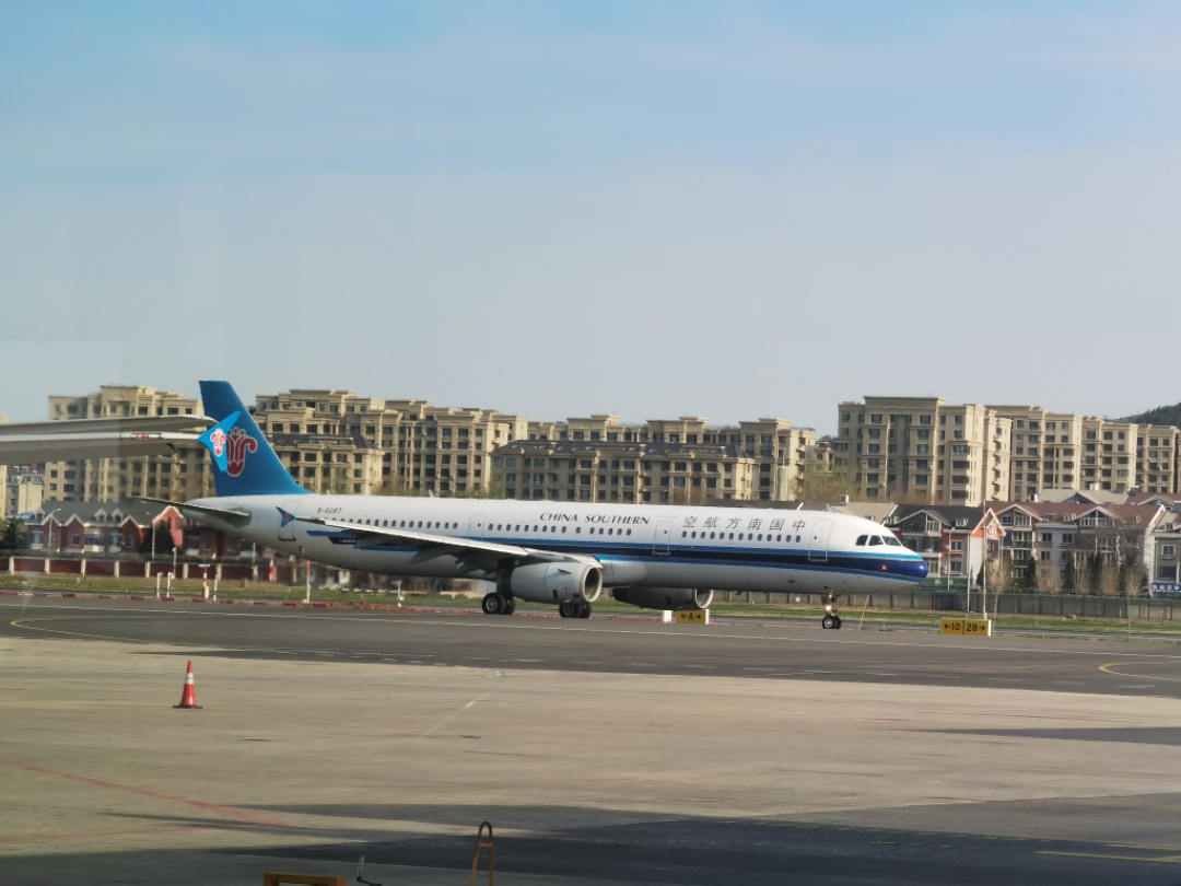 [2021м¼3] DLC-YNT GS6433  E195 